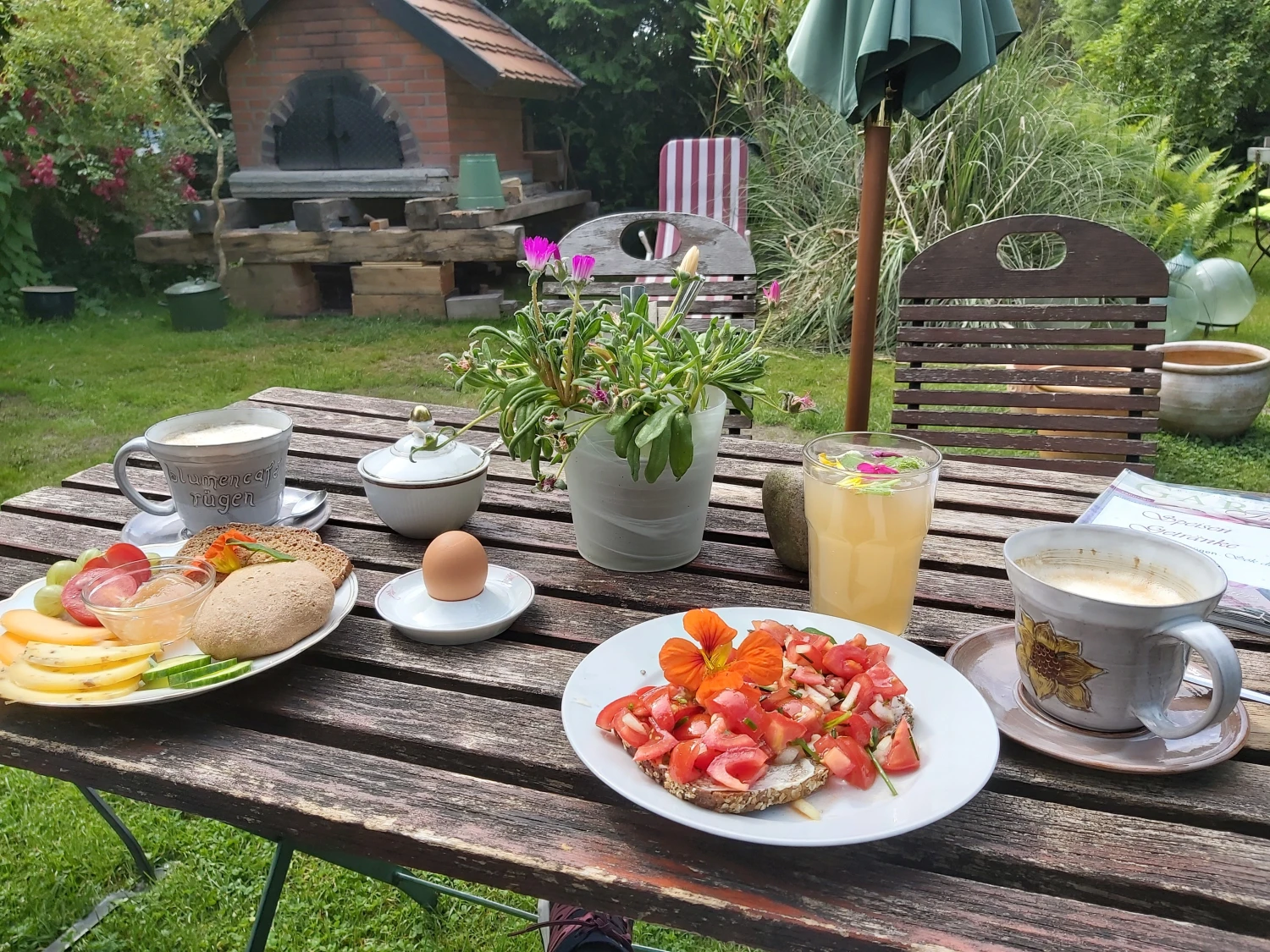 Sonneninsel & Ankerplatz Wiek Ferienwohnungen blumencafe 